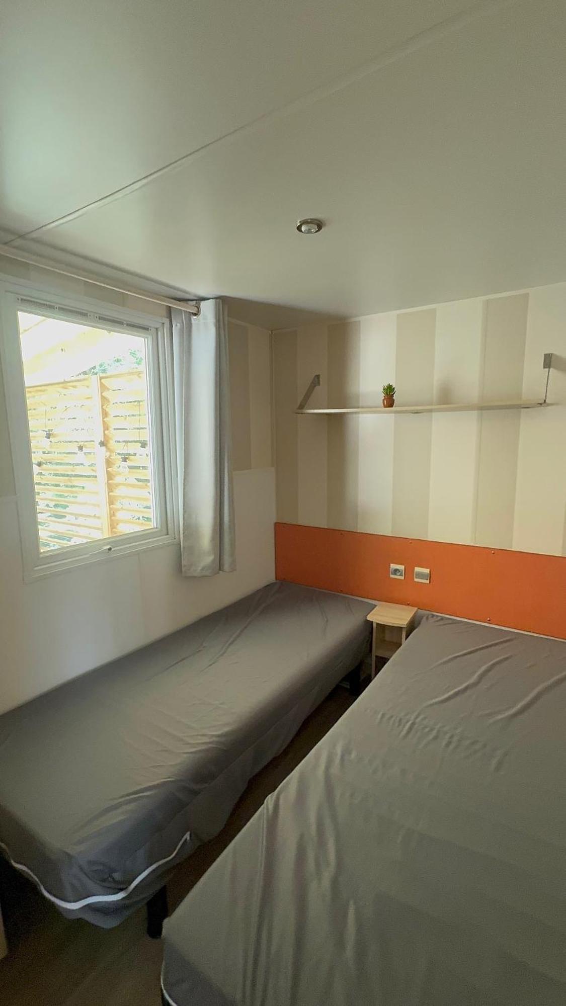 Mobil-home Le Manosely Confort 6 Pers Climatise * Agde
