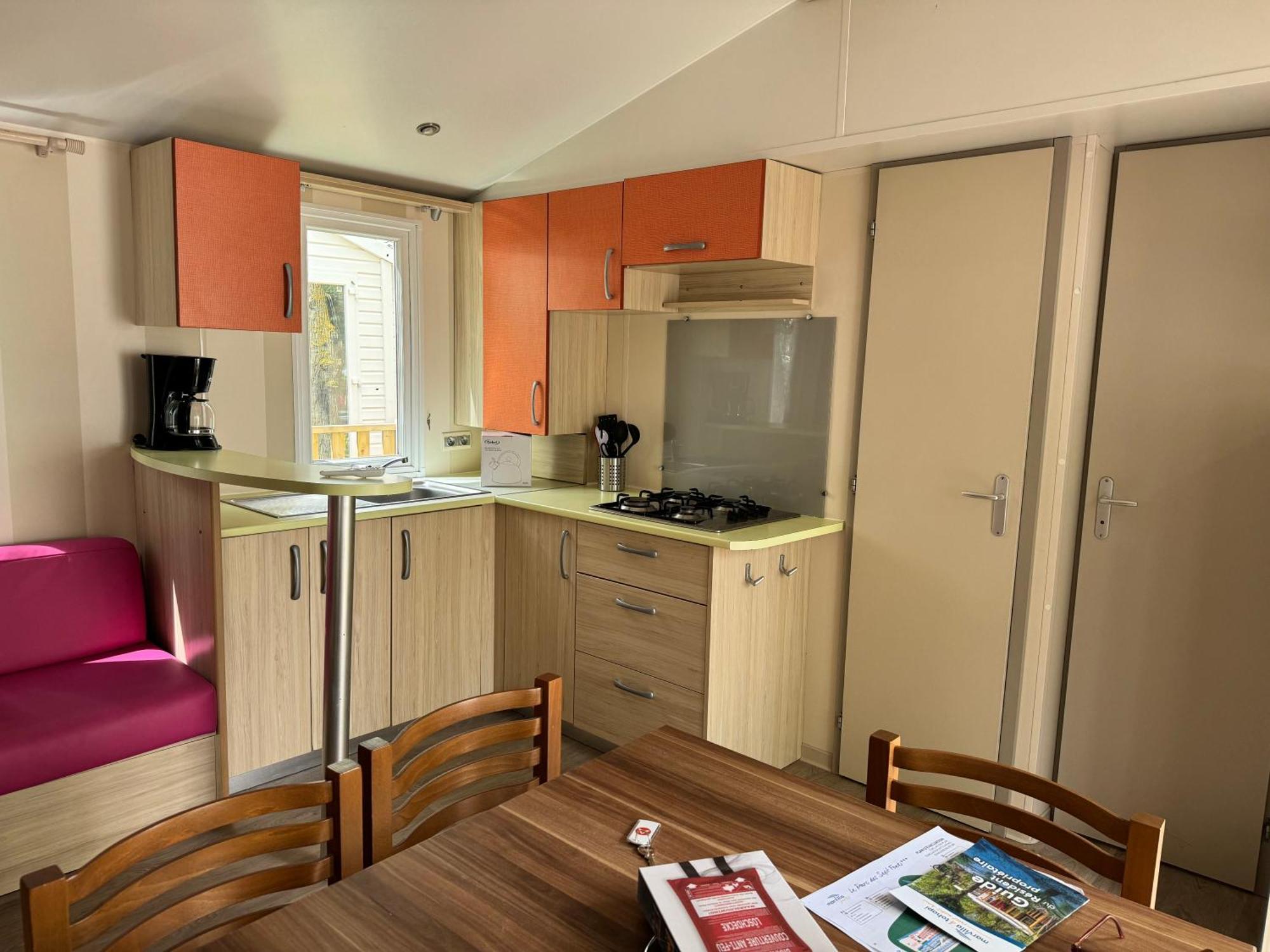 Mobil-home Le Manosely Confort 6 Pers Climatise Campsite